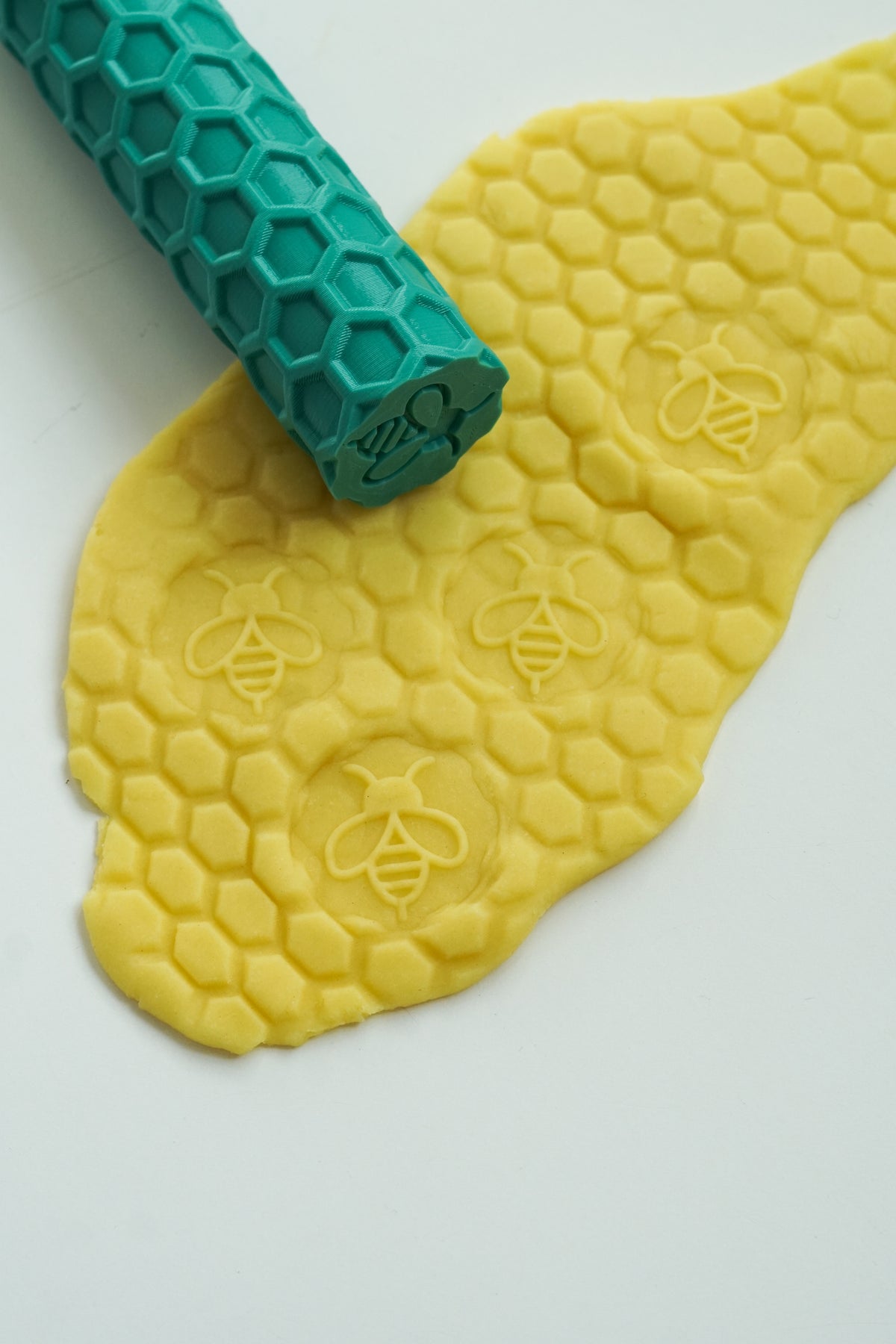 HONEY pattern roll
