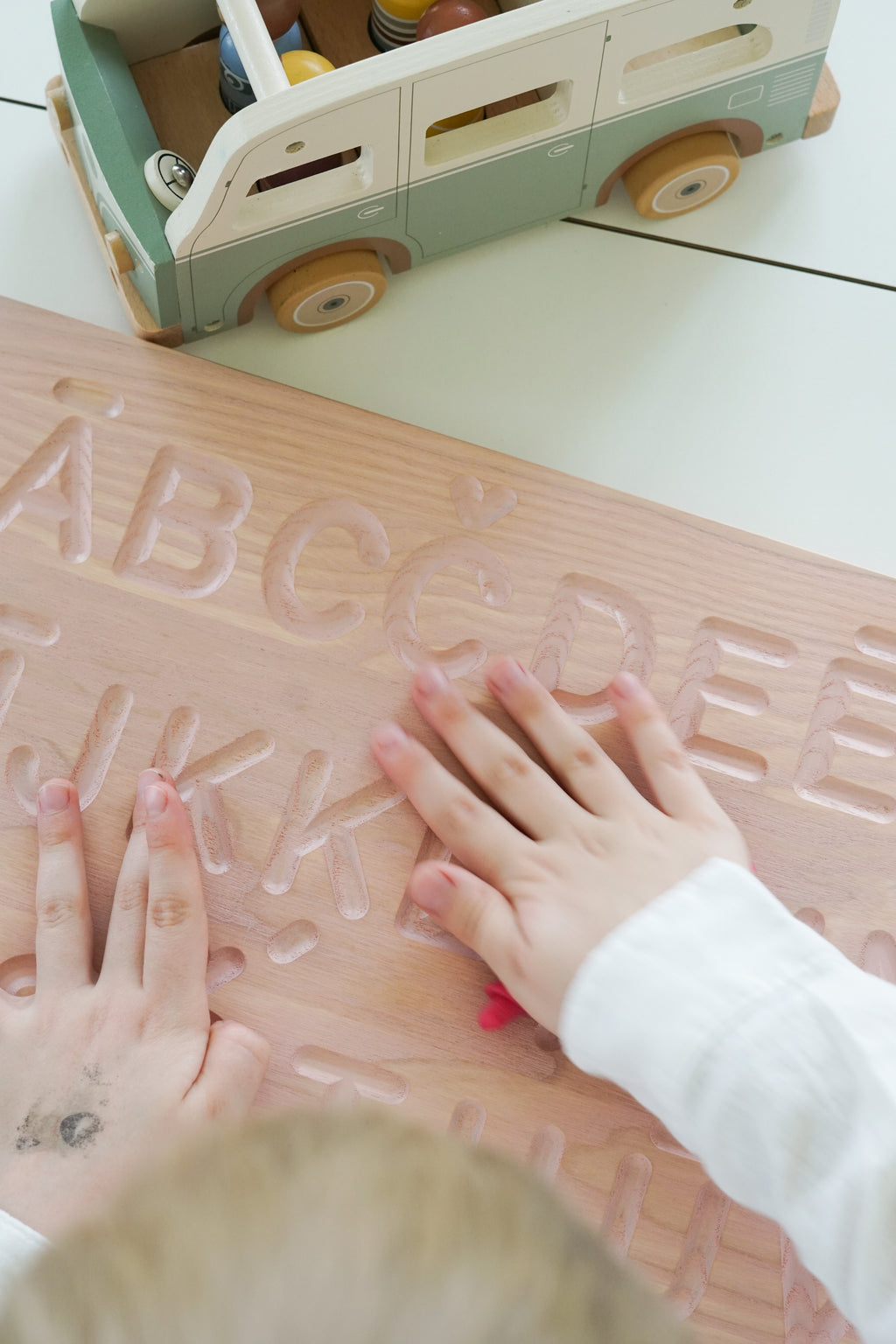 TWO-SIDED board//PINK
