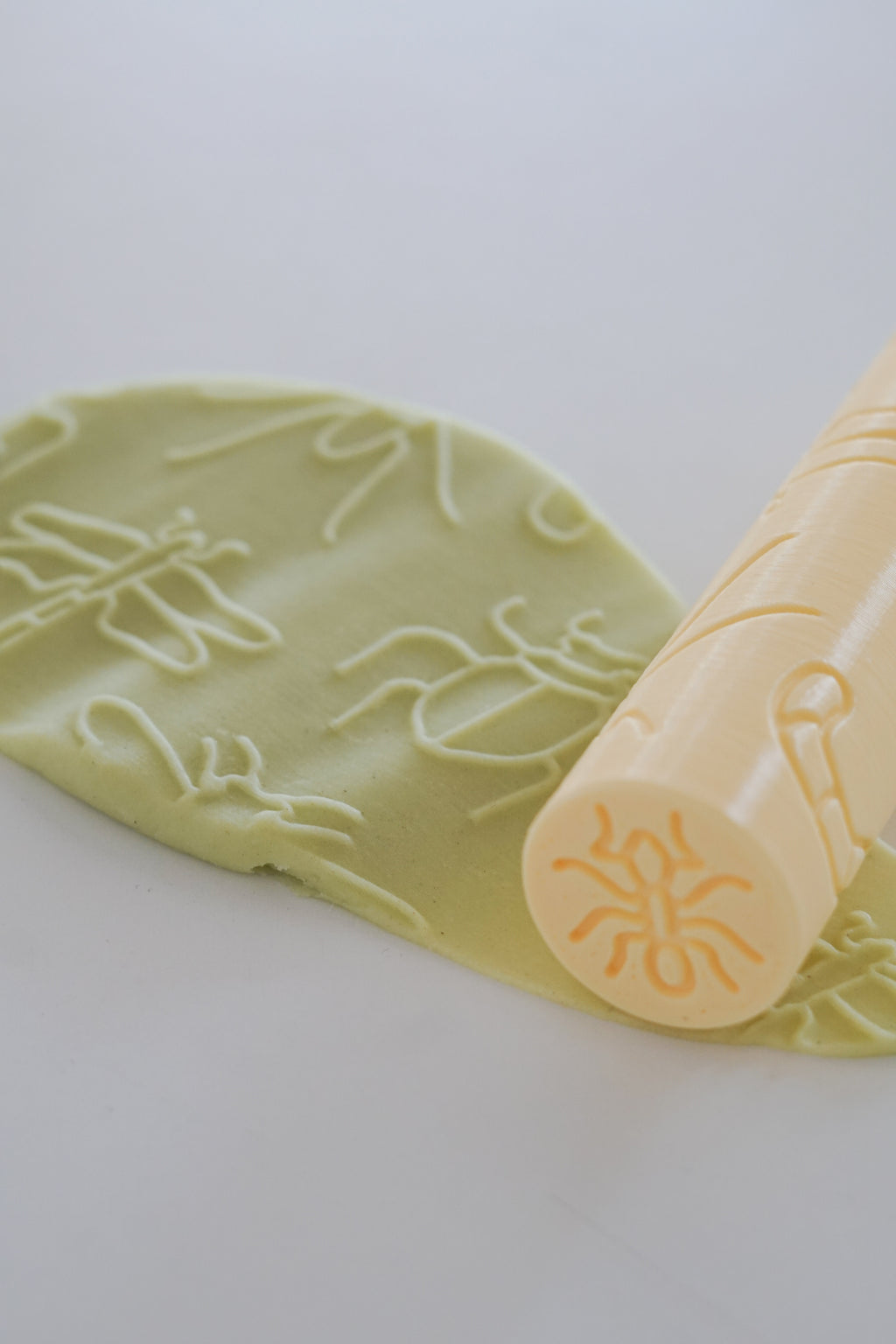 BUGS pattern roll